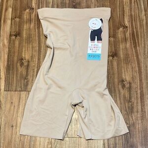 Assets women’s XL Spanx High Waist Mid Thigh Super Control Shaper shorts nude